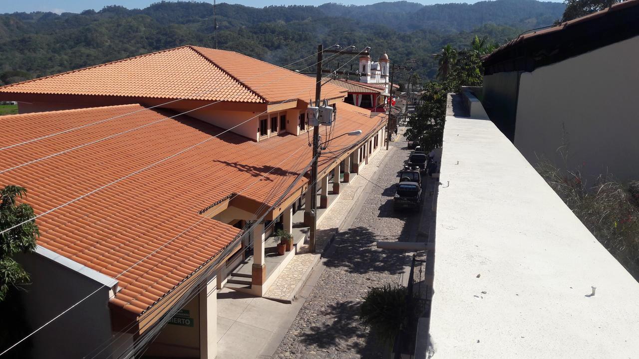 Hotel Acropolis Maya Copan Exterior photo