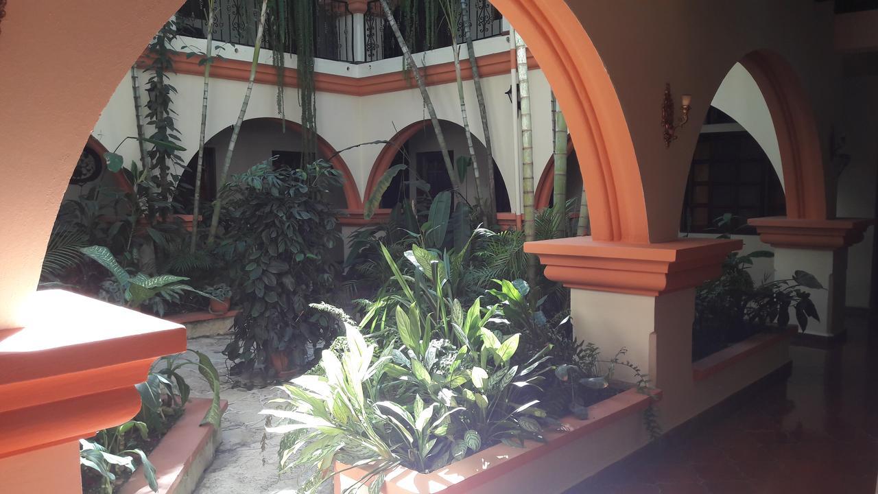 Hotel Acropolis Maya Copan Exterior photo